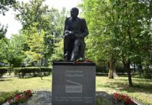 Дооронбек Садырбаевдин эстелиги орнотулду