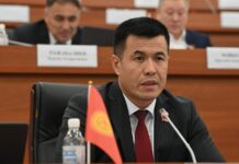 Омурбек Бакиров может лишиться мандата. Суд отменил итоги выборов по его округу