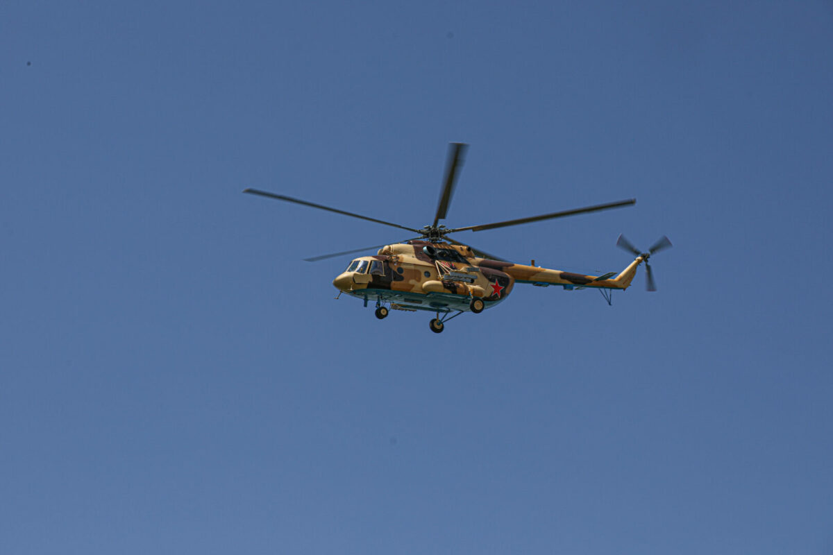 10 1 Кыргызстан закупил в России новый вертолет Ми-17 - фото
