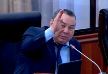 Депутат: “Бишекете суу тартыш болуп жатса, мэр Сочиде жүрөт”