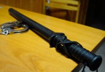 Мужчину били и пытали током в УВД Оша, но прокуратура прекратила дело