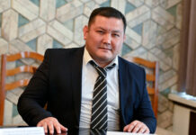 Акыйкатчынын эки орун басары шайланды