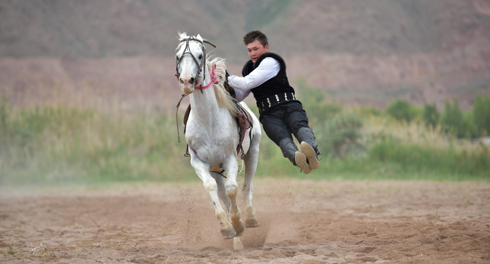 30 Главе Евросовета показали традиции и обычаи кыргызского народа - фото