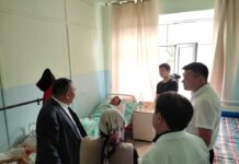 Каракол аэропортундагы кырсыкта каза болгондордун үй-бүлөсүнө жардам берилет