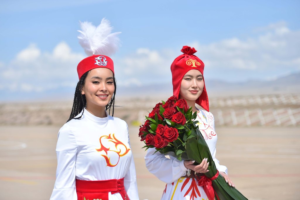 6479744c98b54 Токаев прибыл в Кыргызстан для участия в саммите ЕС - ЦА