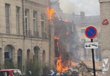 37 человек пострадали при взрыве в центре Парижа