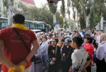 Юных бишкекчан отправили на отдых на Иссык-Куль