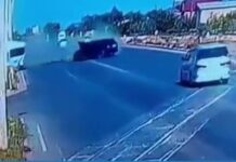 Момент столкновения BMW X5 и маршрутки в Бишкеке попал на видео