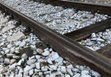 Бишкекте поезд 29 жаштагы аялды сүзүп кетти