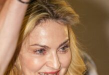 Мадонна ооруканага түшүп, дүйнөлүк турнесин жылдырды