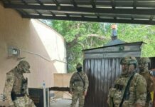 ГКНБ задержал членов ОПГ за вымогательство денег у владельца фермера