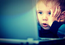 Комитет ЖК одобрил законопроект о защите детей от негативной информации в Интернете