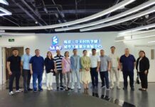 ЖКнын айрым депутаттары Кытайда иш сапары менен жүрөт