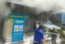 На Дордое горит филиал банка «Кыргызстан» (MBank) — МЧС