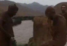 Иностранные туристы заснули в канале и их унес грязевой поток — видео