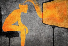 Медиаэксперт: Кыргызстанцы платят деньги, чтобы смотреть российскую пропаганду. Это просто нонсенс