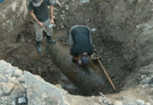 На улице Шабдан Баатыра отключили воду из-за аварии