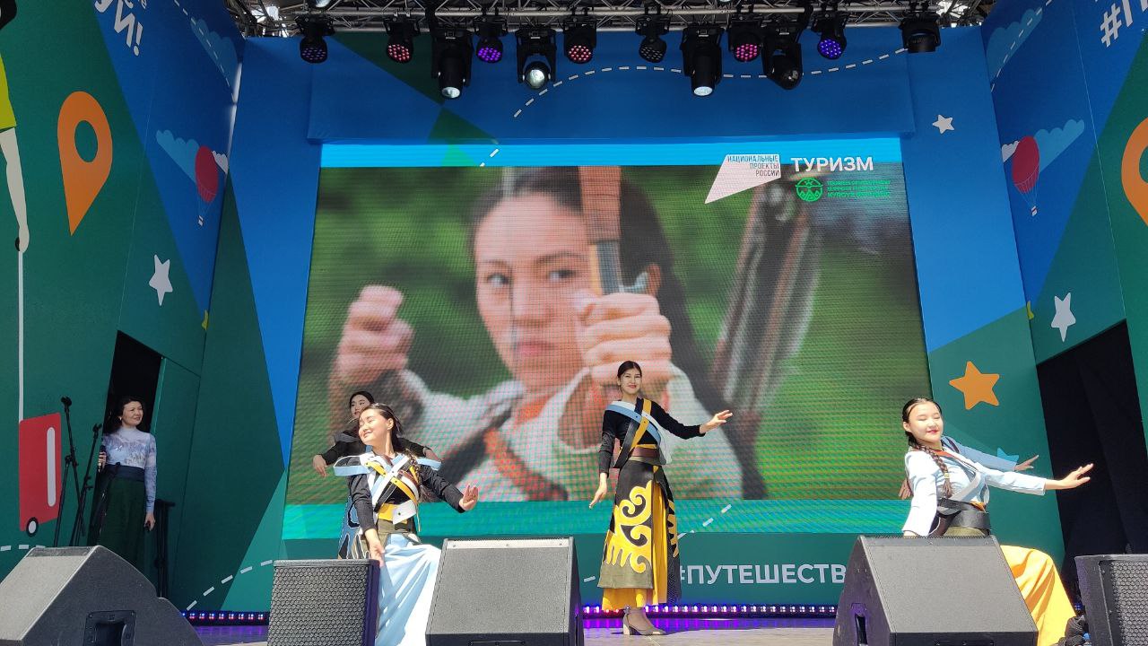 photo 2023 06 13 14 27 29 Министр туризма Кубы назвал экспозицию Кыргызстана лучшей на выставке в Москве