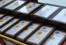 Быйыл «Алтын сертификатты» 54 абитуриент алды