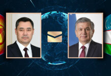 Садыр поздравил Мирзиёева с победой на президентских выборах