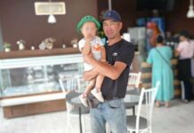 ӨКМдин кызматкери сууга чөгүп жаткан 2 жаштагы баланы куткарды