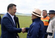 Жапаров Монголиянын Эрдэнэт шаарына келди