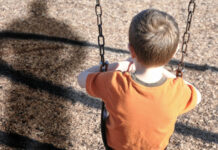 “300 миң доллар талап кылышкан”: Ысык-Көлдө өспүрүм баланы уурдап кетишкен