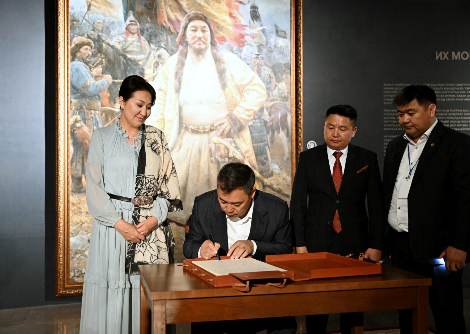 414ced7a cb3c 42df 8c73 771003ebfa1f Садыр Жапаров вместе с супругой посетили музей «Чингисхан» в Улан-Баторе - фото