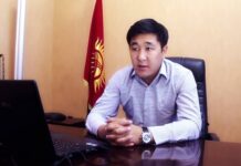 “Орунбеков айткан сөздөрүнө жооп берсин”: Ак-Сай айылынын тургуну чек арадагы окуя боюнча маек берди