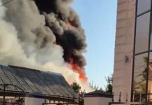 В Бишкеке горит дом — видео