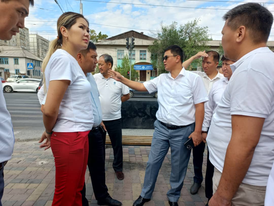 WhatsApp Image 2023 07 28 at 13.26.43 Иса Омуркулов пытался помешать сносу незаконной пристройки в Бишкеке