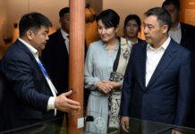 Садыр Жапаров вместе с супругой посетили музей «Чингисхан» в Улан-Баторе — фото