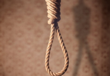 В Алматы 29-кыргызстанка повесилась на глазах у детей