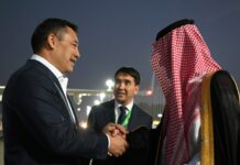 Садыр Жапаров отправился в Саудовскую Аравию на бизнес-джете