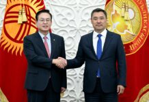 Жапаров Корея бийлигинен кыргызстандыктарга виза берүүнү жөнөкөйлөтүүнү өтүндү