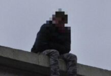 В Бишкеке за сутки двое парней пытались совершить суицид