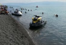 На Иссык-Куле скутерист наехал на парня и девушку. Оба погибли