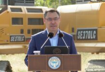 Президент жолдогу коррупция тууралуу анекдот айтты