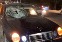 Ички аскерлердин кызматкери сүзүп кеткен эки адам көз жумду