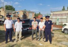 Трое парней угнали в Бишкеке машину, их задержали в Кемине