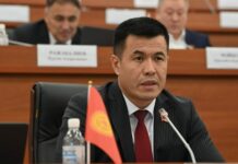 Жогорку сот Өмүрбек Бакировдун мандаты боюнча өкүм чыгарды