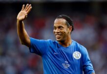 «Салам, Кыргызстан!» — Роналдиньо анонсировал свой приезд в КР