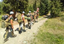 В горах Кыргызстана ищут иностранного туриста, который пропал месяц назад