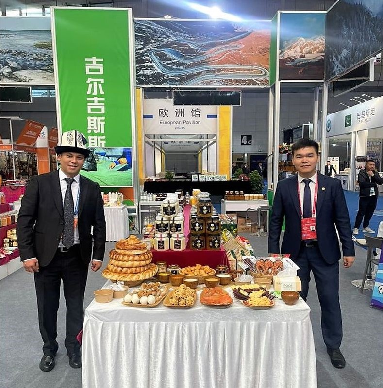 4 Делегация Кыргызстана признана лучшей на ЭКСПО в Китае