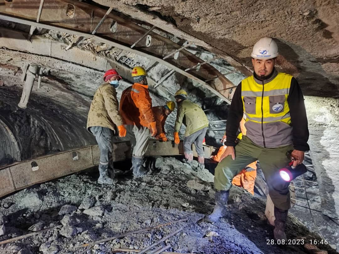 7d105fec 412d 4bc9 8c89 d1552fb4f8b8 ВИДЕО: Кыргызстандагы эң чоң тоннелди казуу иштери бүттү