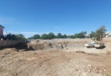 Бишкекте көп кабаттуу үйдүн курулушу токтотулду