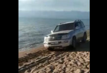 Водитель на джипе прокатился по берегу Иссык-Куля. Его оштрафовали