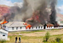 В селе Кайын-Талаа Ошской области горит школа — видео