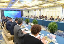 Жапаров СУАРдын бир катар өнөр жай жана өндүрүш ишканаларына барды