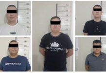 СҮРӨТ: синтетикалык баңгизаттарды мыйзамсыз жүгүртүү менен алектенген милиция кызматкерлеринин тобу